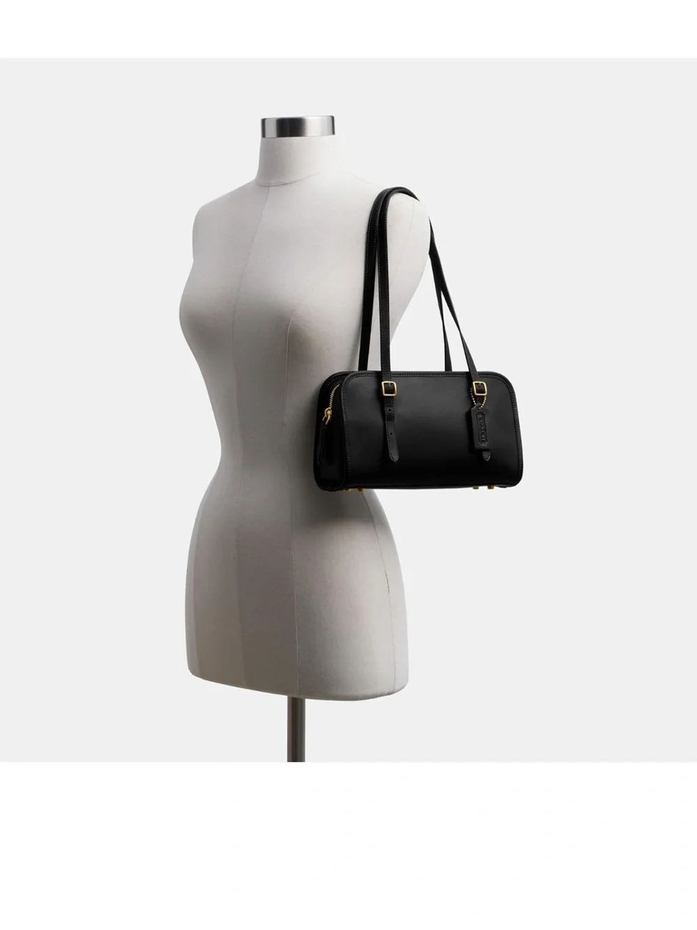 COACH Swing Zip Bag - Black